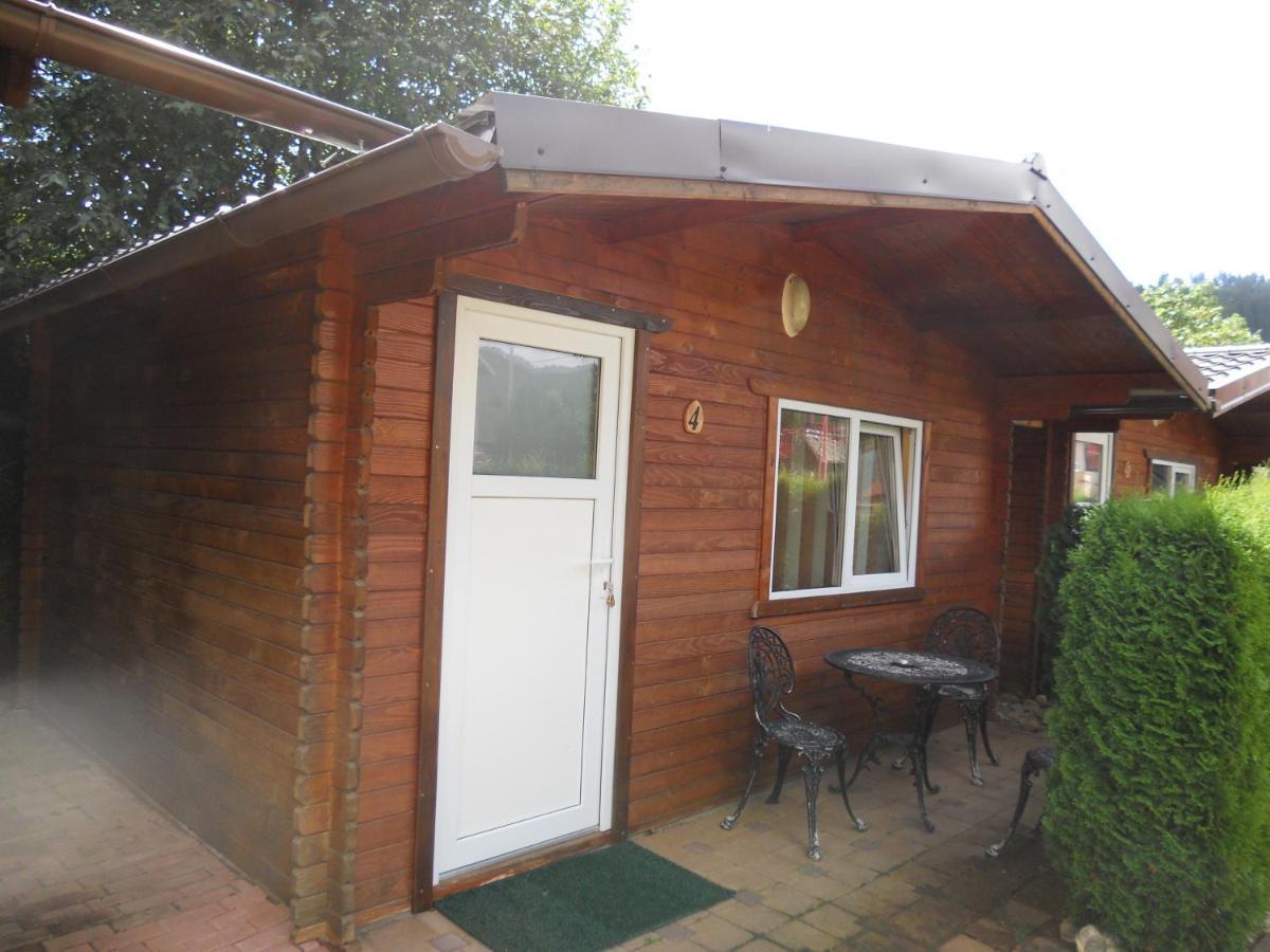 Pension, Camping&Biker Station zur Deutschen Eiche Ciocanesti Exterior foto